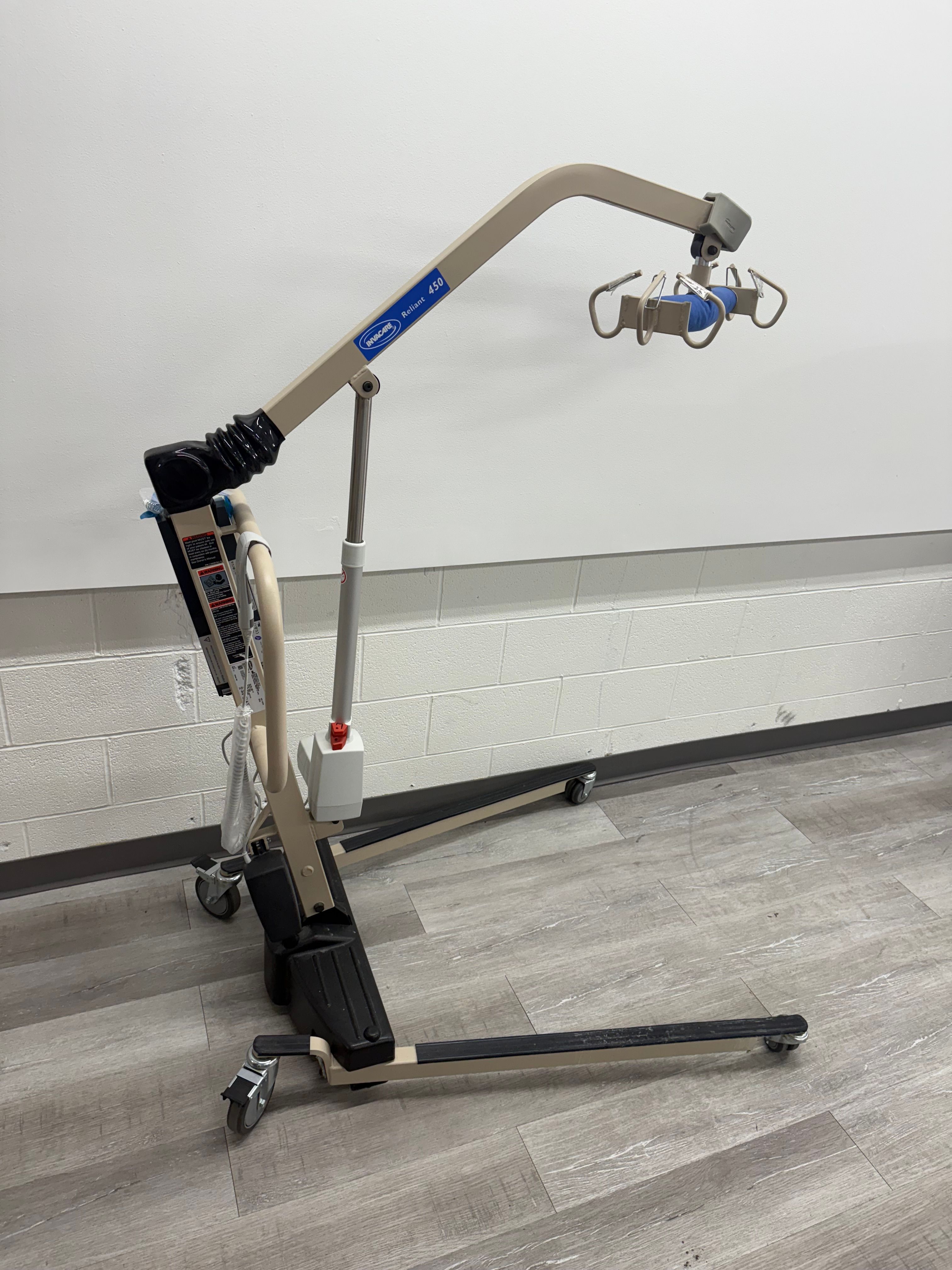 Invacare Reliant 450 Patient Lift