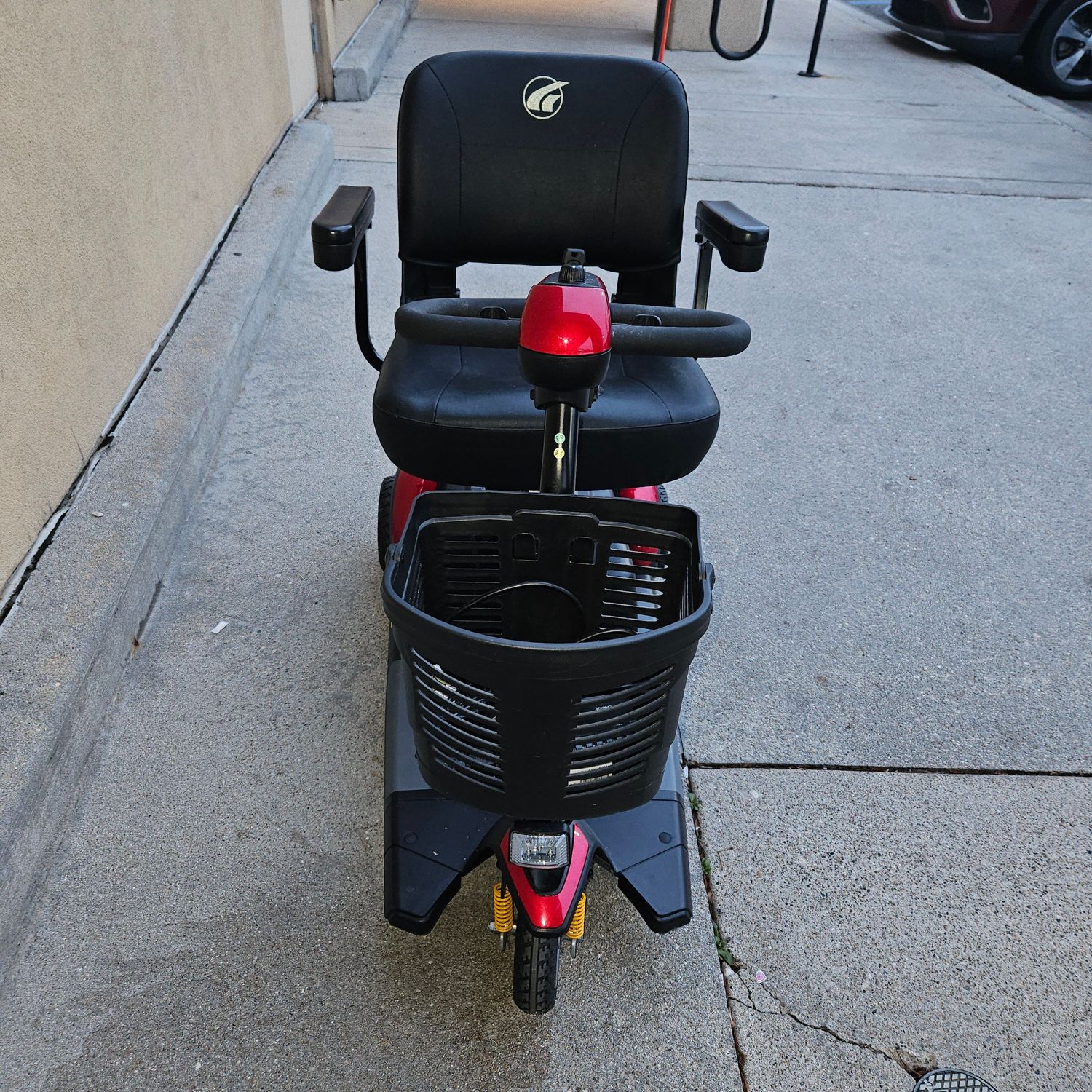 Golden 3 Wheel Extended Range Scooter