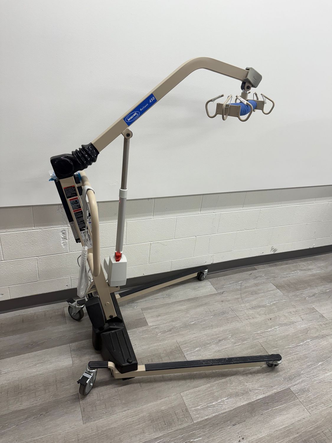 Invacare Reliant 450 Patient Lift