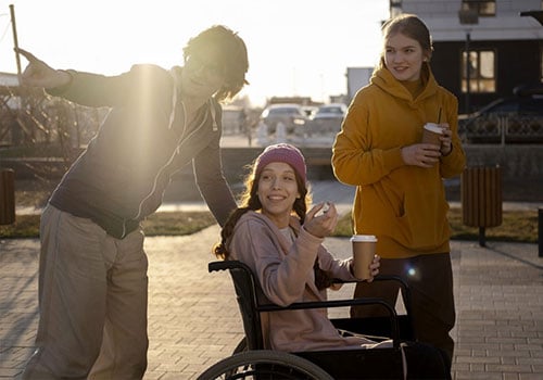 Navigating Public Spaces: Tips for Accessible Shopping, Dining, and Entertainment