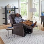 Mobility Plus MaxiComforter Relaxer Large Lift Chair