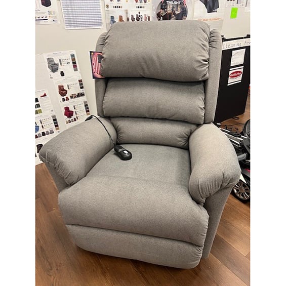 New Golden Relaxer Lift Chair Recliner | Mobility Equipment Sale