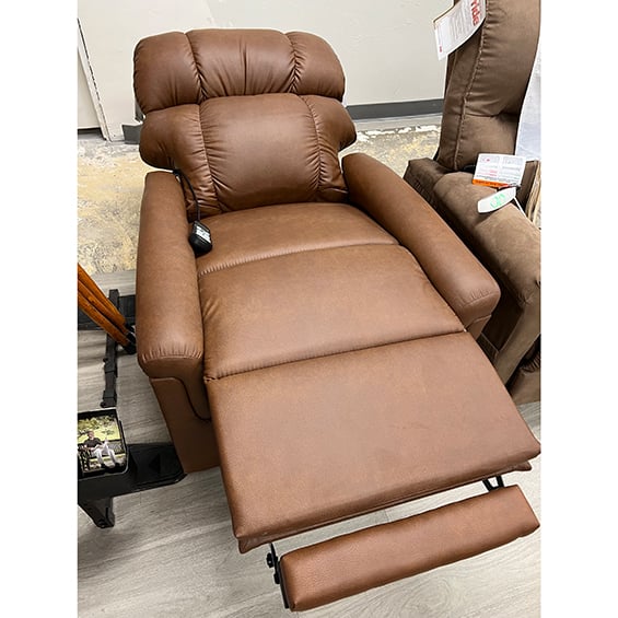 Mobility Plus New Golden MaxiComforter Lift Chair