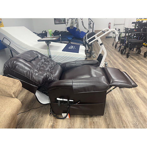 Mobility Plus New Heritage Medium Lift Chair Recliner