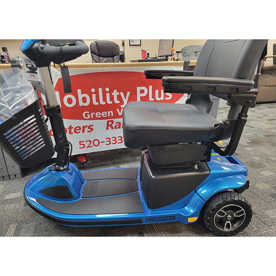 New Pride Revo 2.0 Travel 3-Wheel Mobility Scooter of Mobility Plus