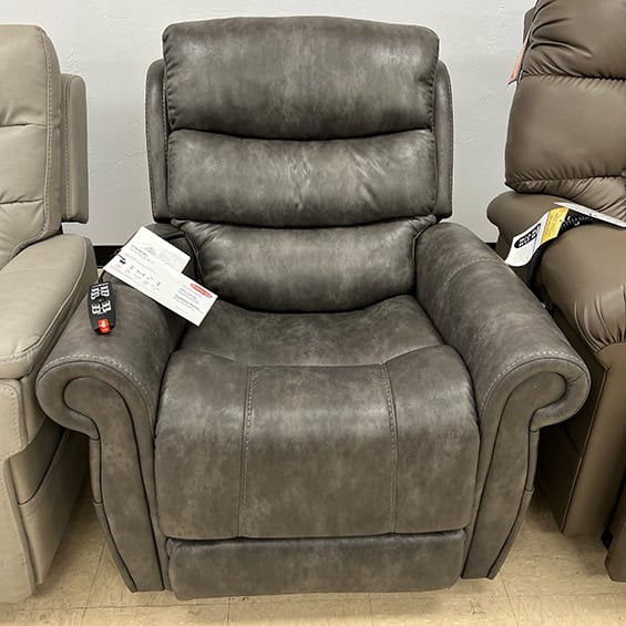 New Tranquil 2 PLR-935M Lift Chair | Mobility Equipment Sale
