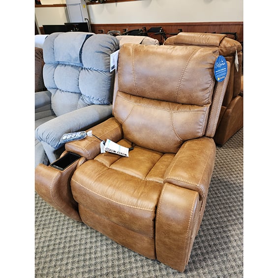 Mobility Plus New Golden Titan MaxiComfort Lift Chair