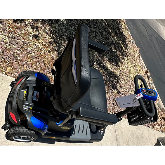 Mobility Plus New Golden Buzzaround EX 3-Wheel Mobility Scooter