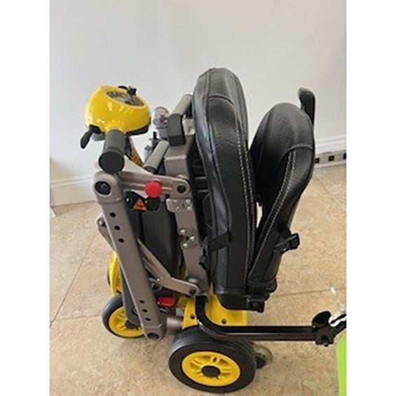 Mobility Plus New Merits Yoga Travel 3-Wheel Mobility Scooter
