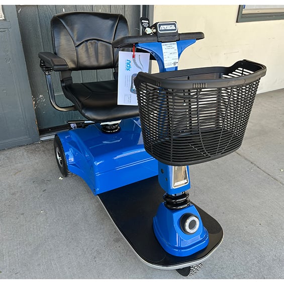 Mobility Plus New Amigo RD Shabbat 3-Wheel Mobility Scooter