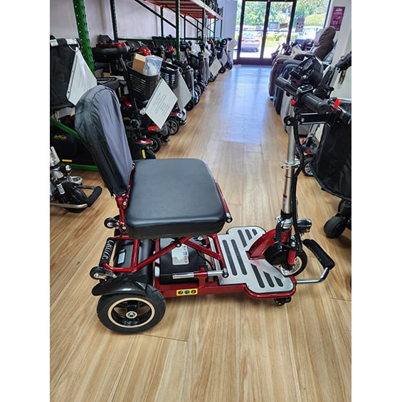 Mobility Plus Used Triax Cruz 3-Wheel Mobility Scooter