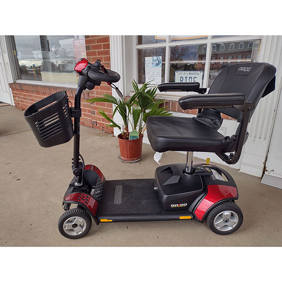 Mobility Plus Used Pride GoGo Elite Traveller 4-Wheel Mobility Scooter