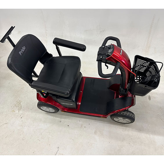 Mobility Plus Used Pride Victory 10 4-Wheel Mobility Scooter