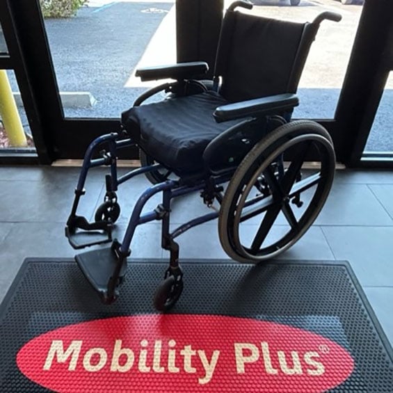 Mobility Plus Used Quickie Q2 Lite Manual Wheelchair