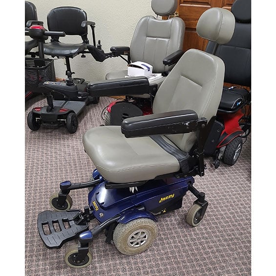 Mobility Plus Used Pride Jazzy Select 6 Ultra Power Chair