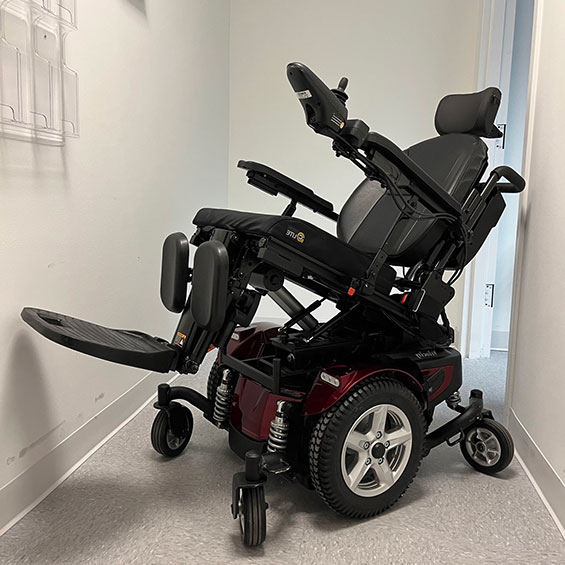 Mobility Plus Used Merits Velocity P325 Power Chair
