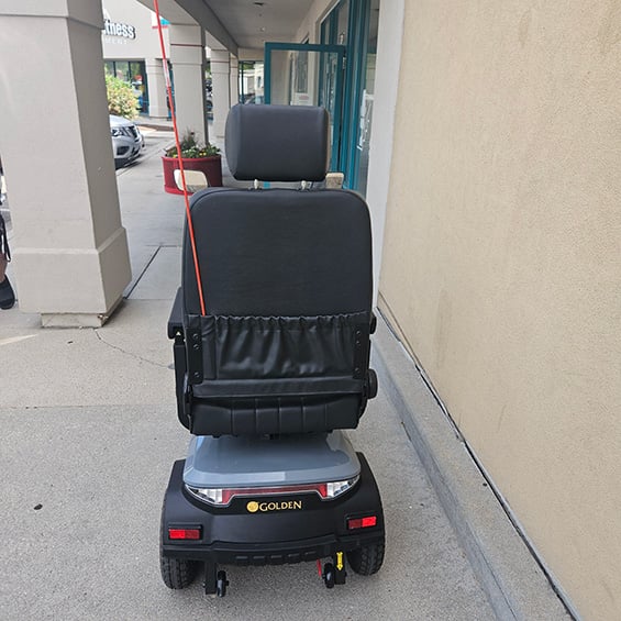 Mobility Plus Used Heavy Duty Long Range Eagle 4-Wheel Mobility Scooter