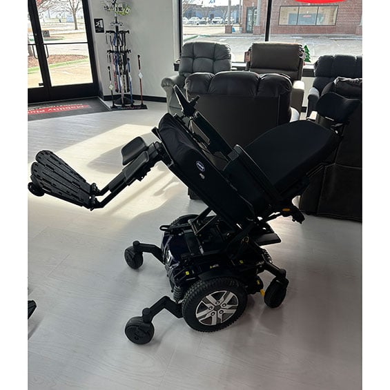 Mobility Plus Used Pride Quantum Edge 2.0 Power Chair