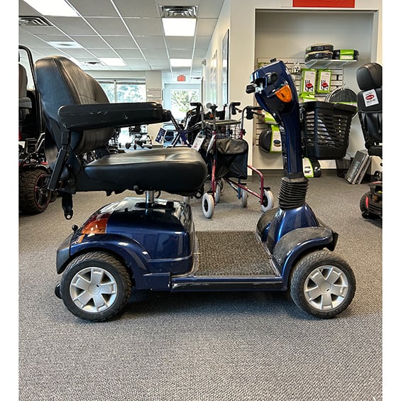 Mobility Plus Used Pride Maxima 4-Wheel Mobility Scooter