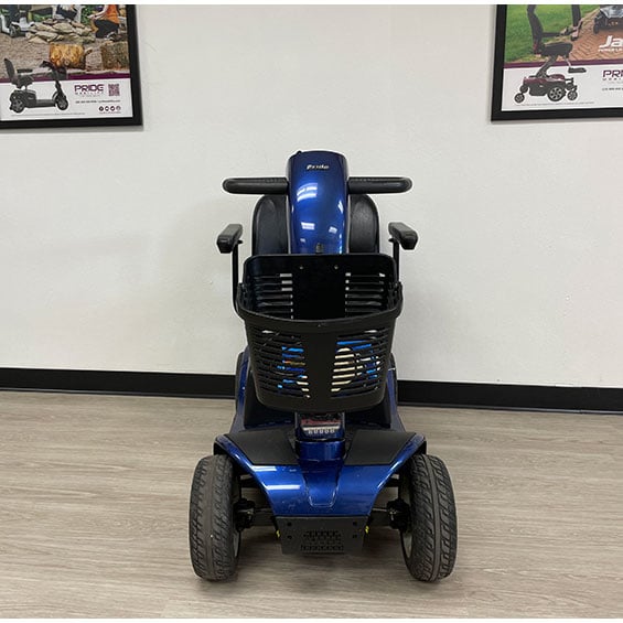 Mobility Plus Used Pride Victory 10 4-Wheel Mobility Scooter