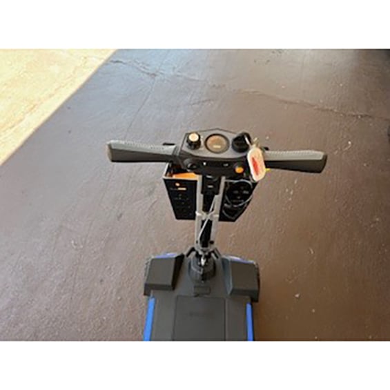 Mobility Plus Used Golden Carry On 4-Wheel Mobility Scooter