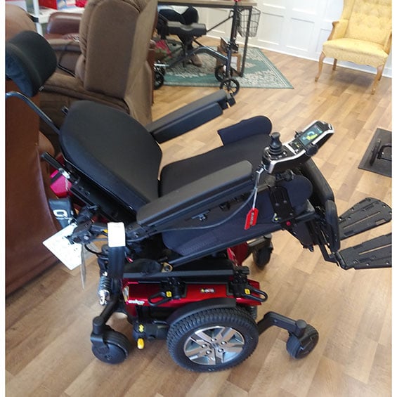 Mobility Plus Used Pride Q6 Edge 2.0 Power Chair
